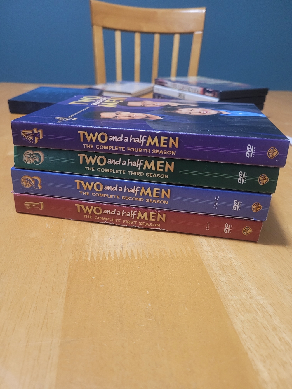 Two and a Half Men Complete Seasons 1-4 DVD Box Set - Multicolor
